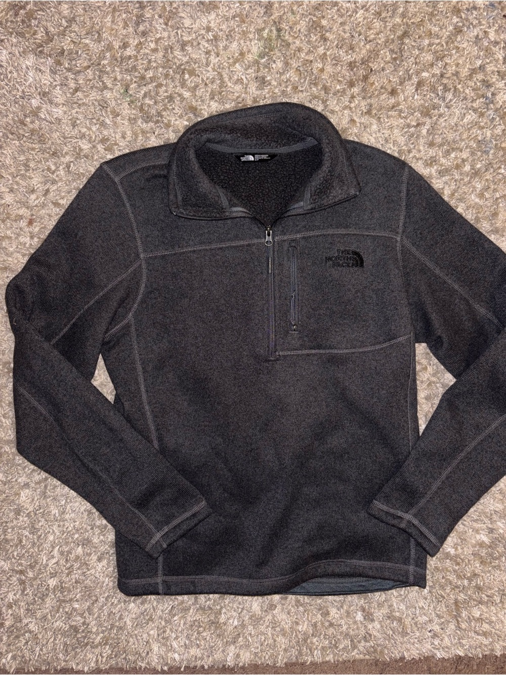 The North Face Men’s Black Half-Zip Fleece Pullover
